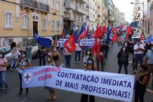 Concentração em frente à residência do 1º Ministro a 16 de março